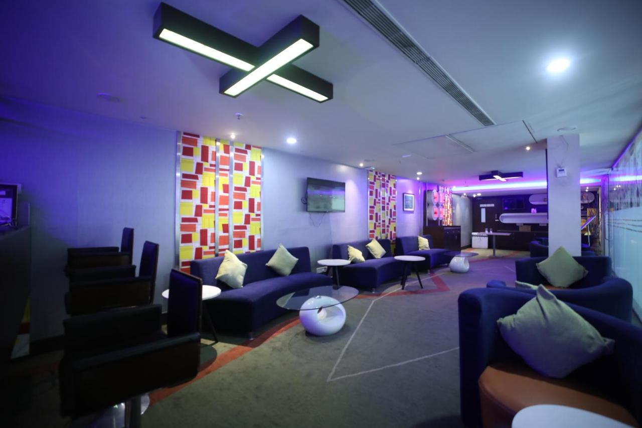 The Byke Suraj Plaza Pure Veg, ת'יין מראה חיצוני תמונה