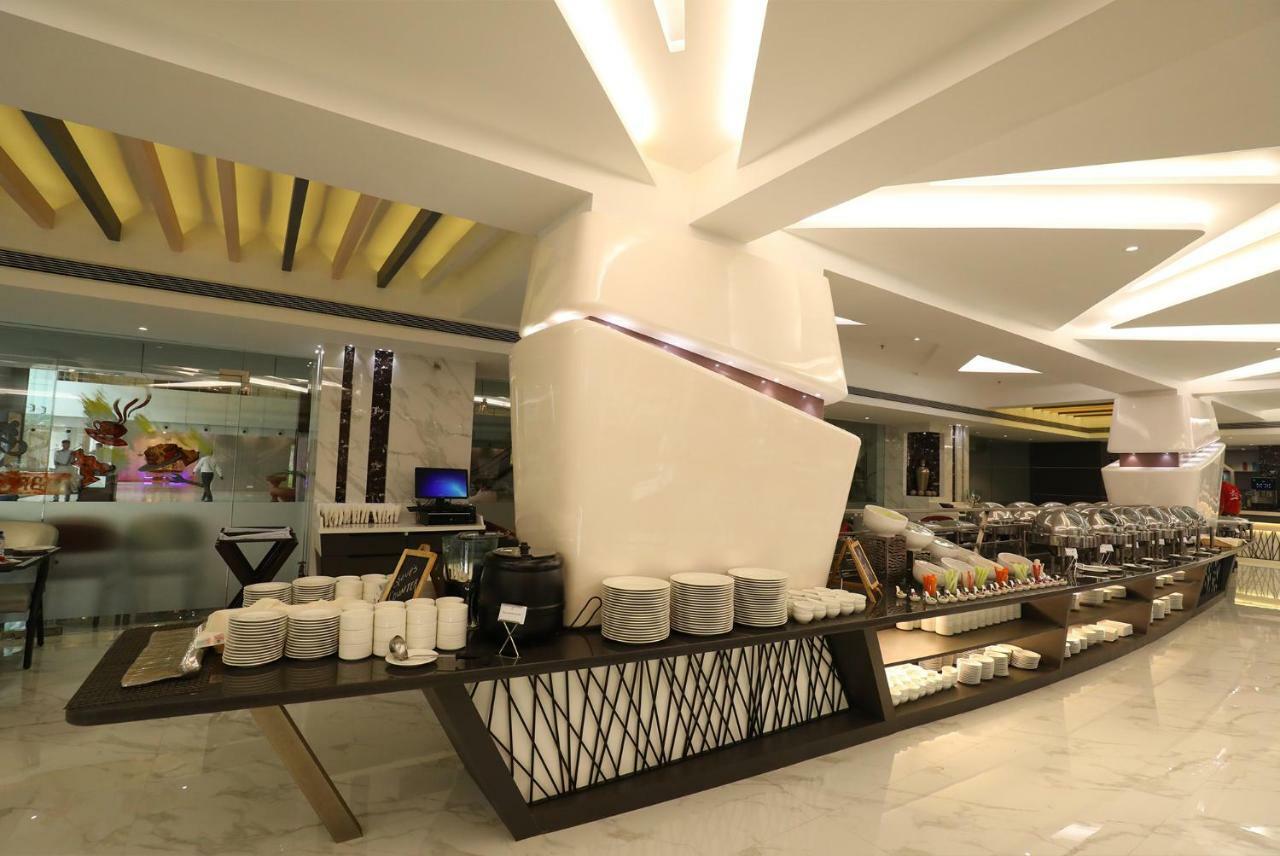 The Byke Suraj Plaza Pure Veg, ת'יין מראה חיצוני תמונה