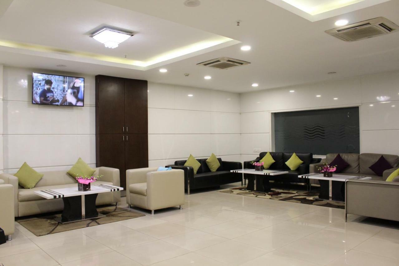 The Byke Suraj Plaza Pure Veg, ת'יין מראה חיצוני תמונה